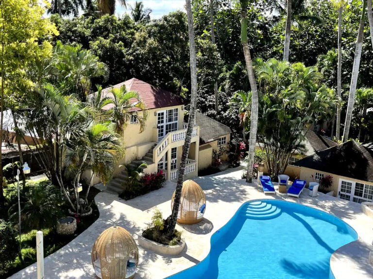 HOSPEDATE 365 CON INDIGENOUS