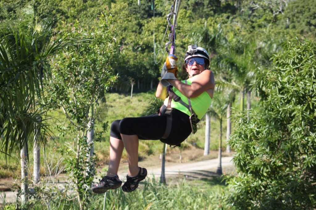 Aventuras Épicas en Tirolesas 2025-INDIGENOUS